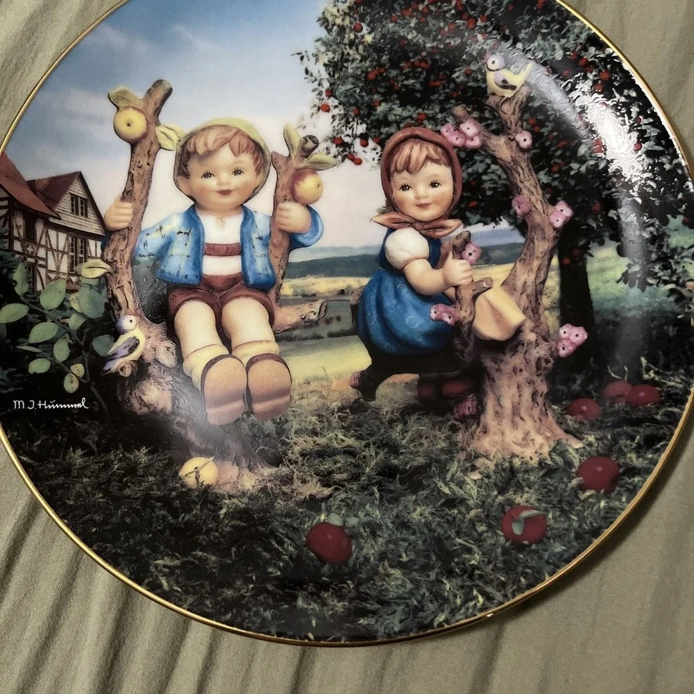 M J Hummel Collectible 
